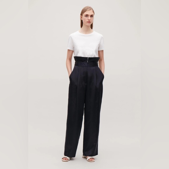 LIKE NEW! COS Silk Trousers with Frill Waist in Navy/ Size US 6 - Picture 1 of 12